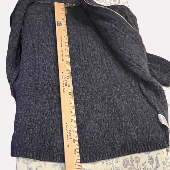 Merino Aran Cable Knit Zip Cardigan Swtr Navy Womens Small Irish Shrunk Fits XS - Picture 6 of 9
